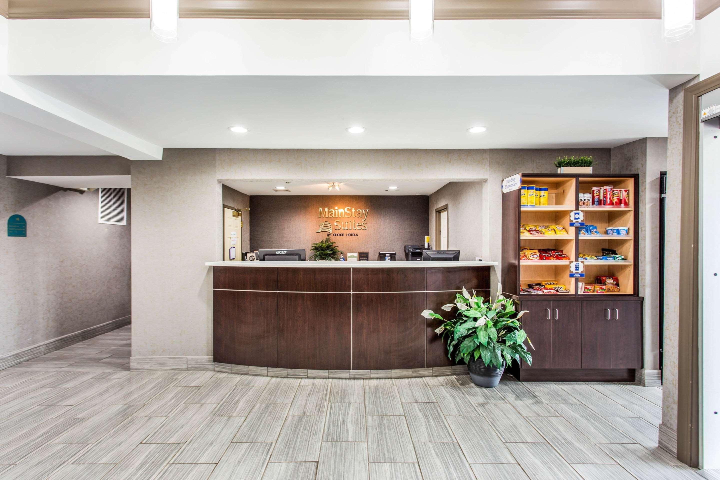 Mainstay Greenville Airport